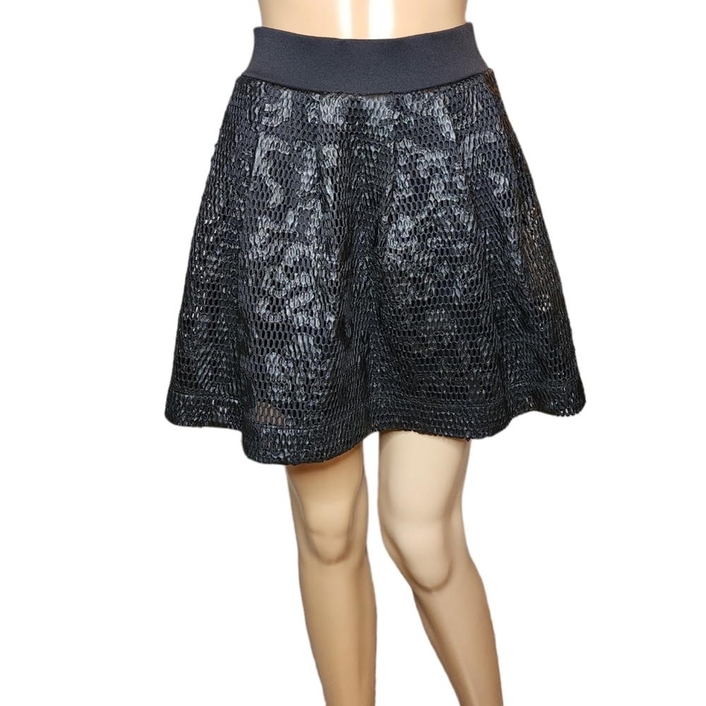 NWT Express Stretch Coated Mesh skirt